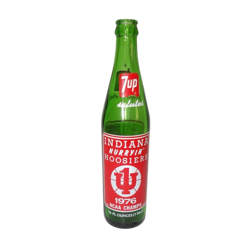 1976 Indiana Hoosiers 7Up Souvenir Bottle NCAA Champions 16oz Green Glass